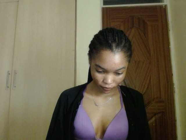 sumeyhia's BongaCams show and profile