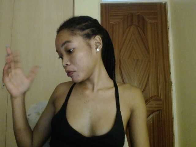 sumeyhia's BongaCams show and profile