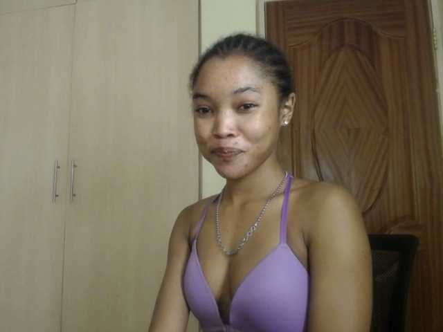 sumeyhia's BongaCams show and profile