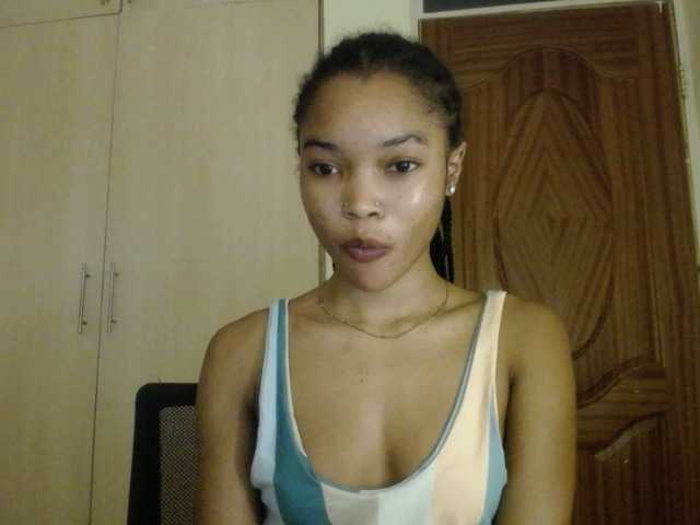 sumeyhia's BongaCams show and profile