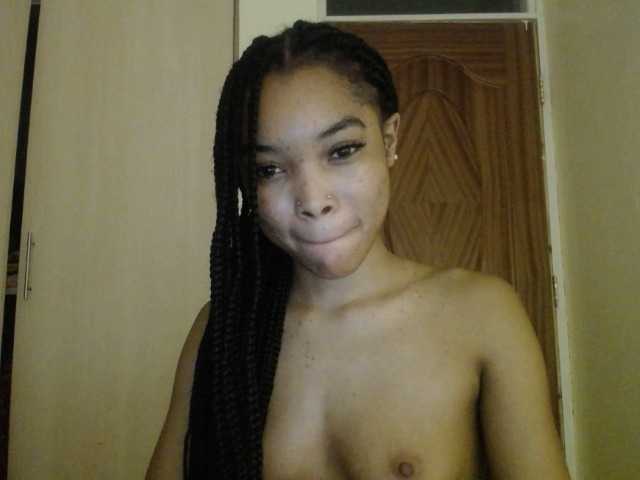 sumeyhia's BongaCams show and profile