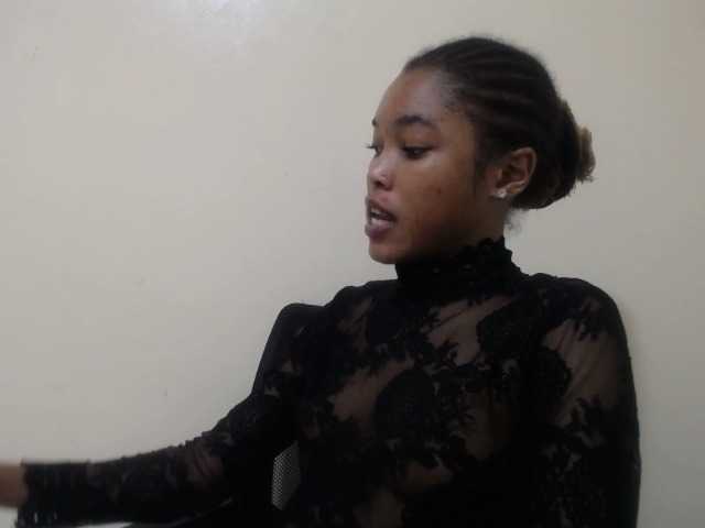 sumeyhia's BongaCams show and profile