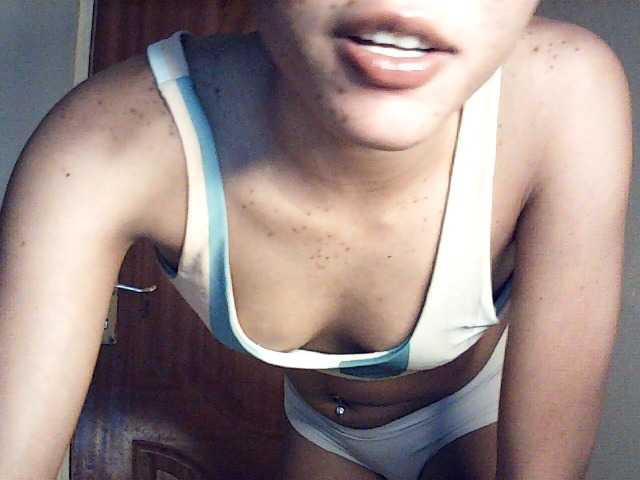 sumeyhia's BongaCams show and profile