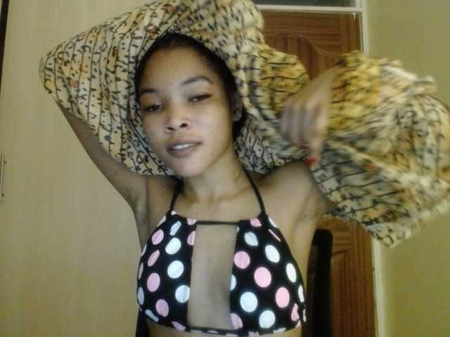 sumeyhia's BongaCams show and profile