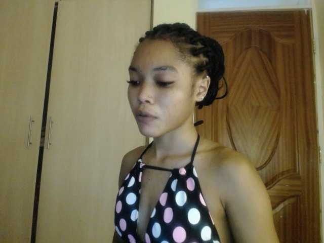 sumeyhia's BongaCams show and profile