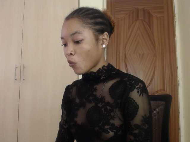 sumeyhia's BongaCams show and profile