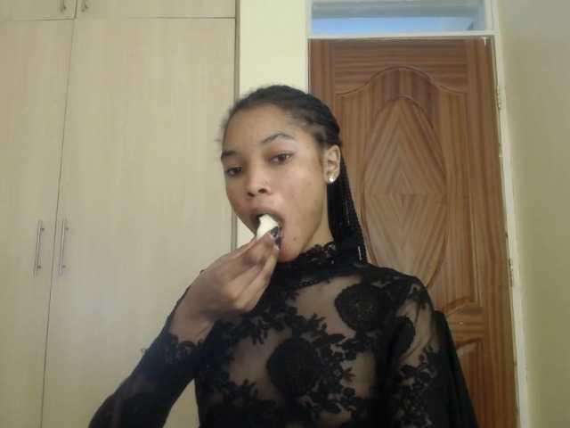 sumeyhia's BongaCams show and profile