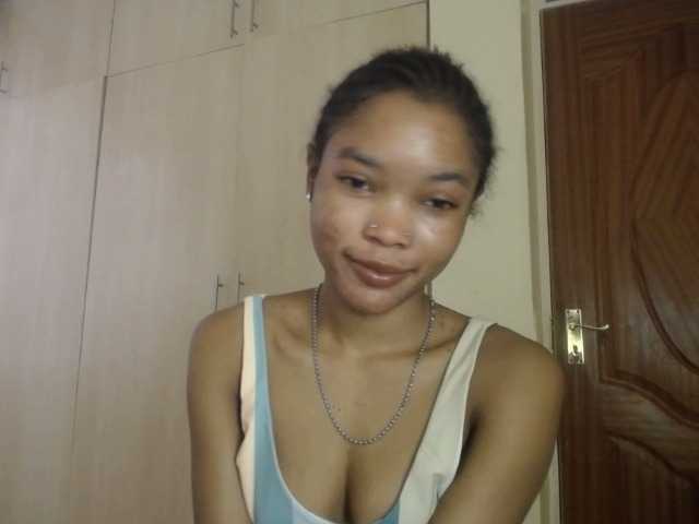 sumeyhia's BongaCams show and profile