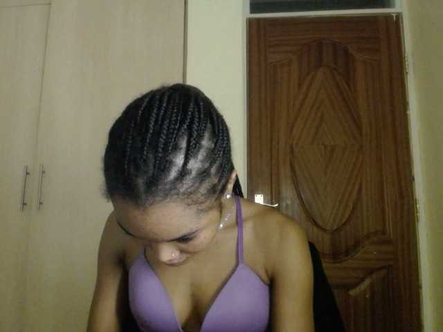 sumeyhia's BongaCams show and profile