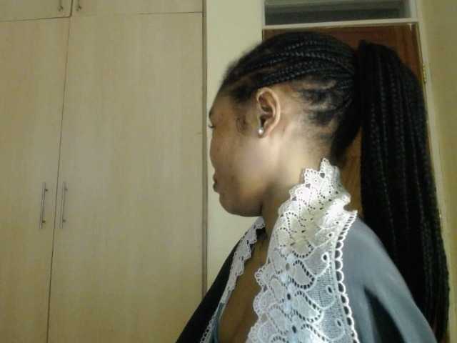 sumeyhia's BongaCams show and profile