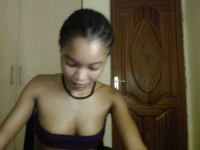 sumeyhia's BongaCams show and profile