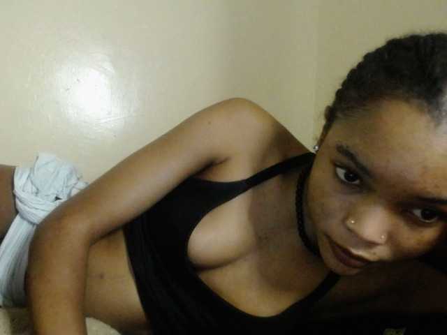 sumeyhia's BongaCams show and profile