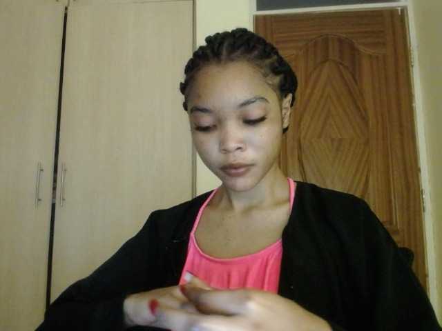 sumeyhia — hello,am sumeyhia..how are you?please send me heart and follow me,thank you