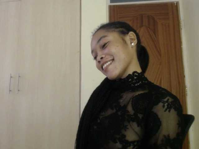 sumeyhia's BongaCams show and profile