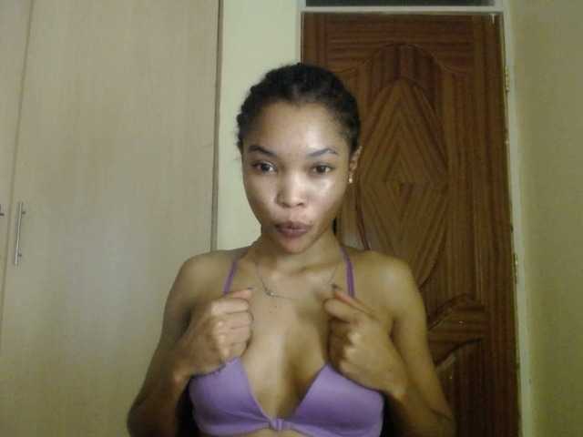 sumeyhia's BongaCams show and profile