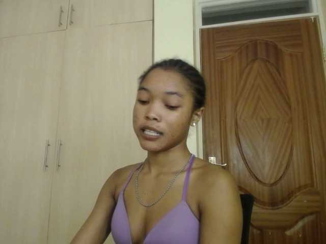 sumeyhia's BongaCams show and profile