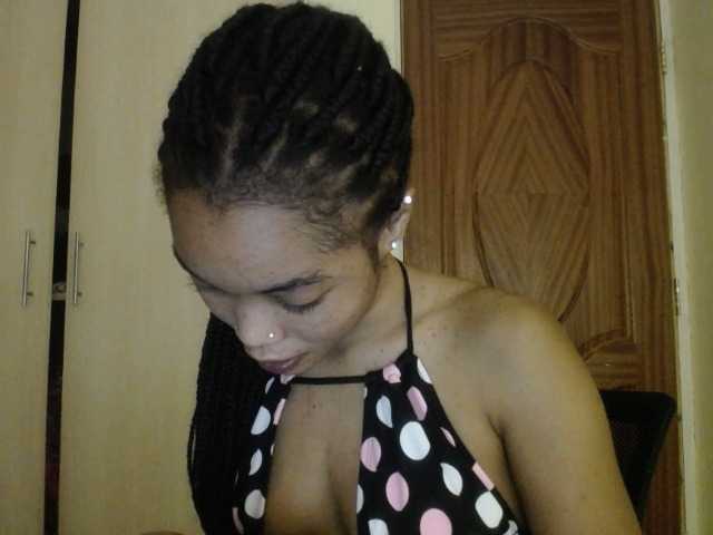 sumeyhia's BongaCams show and profile