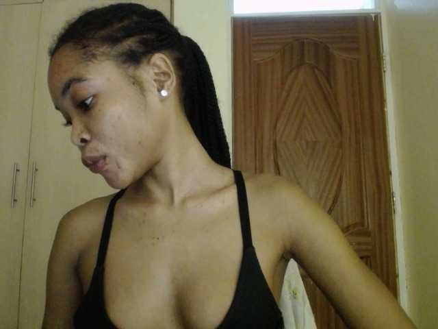 sumeyhia's BongaCams show and profile