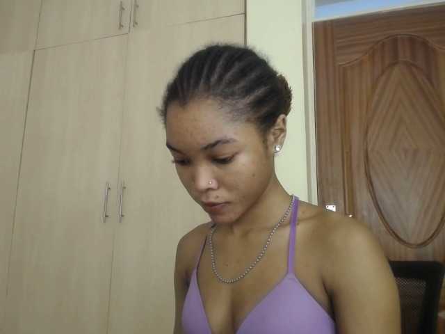 sumeyhia's BongaCams show and profile