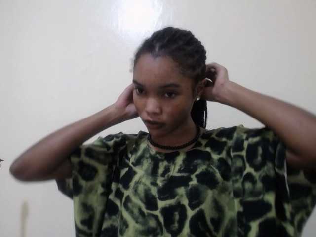 sumeyhia's BongaCams show and profile