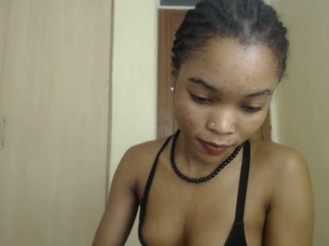 sumeyhia's BongaCams show and profile