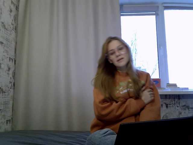 Marina-1625's BongaCams show and profile