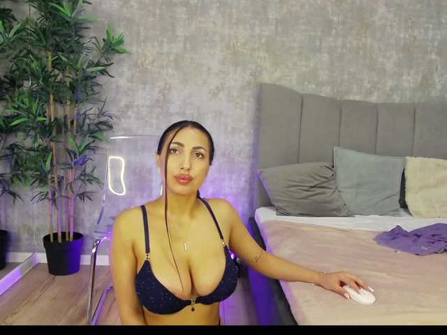 NattyMoonx from BongaCams
