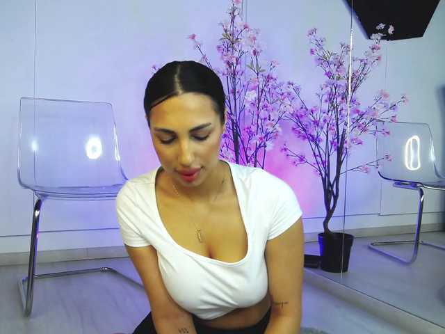 NattyMoonx's BongaCams show and profile