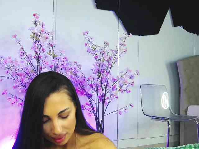 NattyMoonx Live Webcam on BongaCams