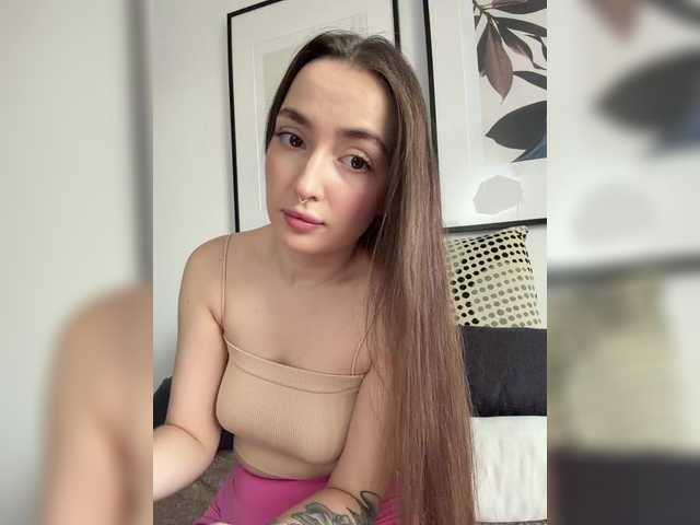 ChloeMeow's BongaCams show and profile