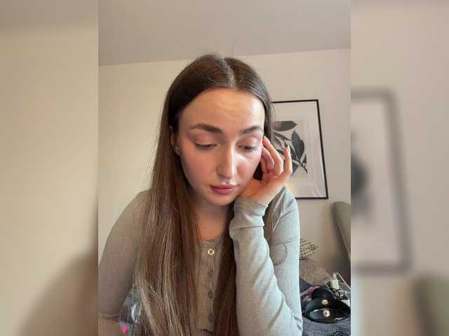 ChloeMeow's BongaCams show and profile