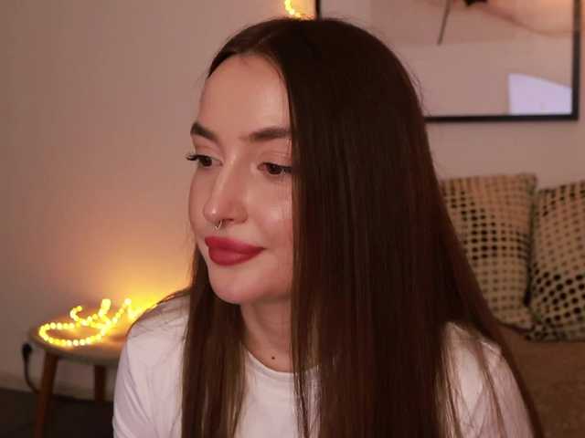 Explore ChloeMeow's sweet live production for captivating beauty ChloeMeow from BongaCams
