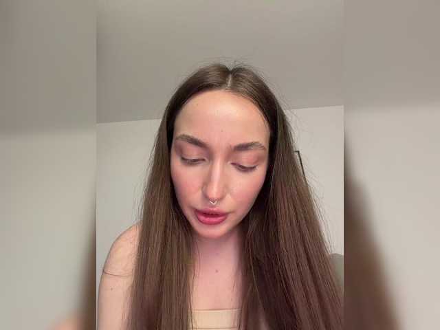 ChloeMeow's BongaCams show and profile