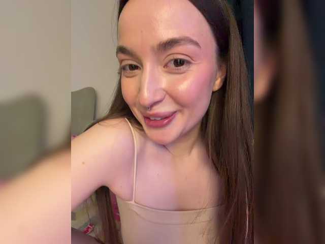 ChloeMeow's BongaCams show and profile