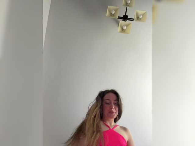 ChloeMeow's BongaCams show and profile