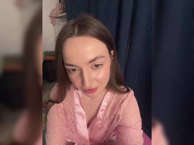 ChloeMeow's BongaCams show and profile