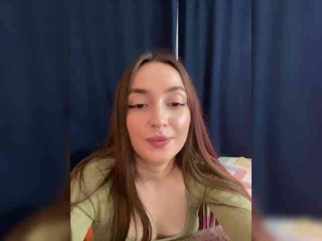 ChloeMeow Live Webcam on BongaCams