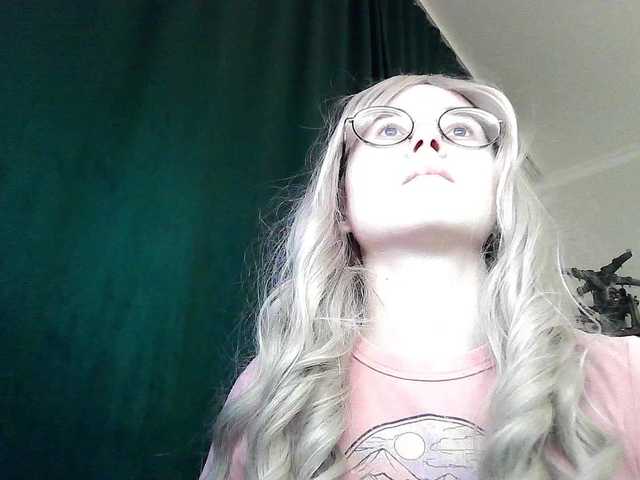 Sexy LunaSky wants you to fuck her body now LunaSky from BongaCams