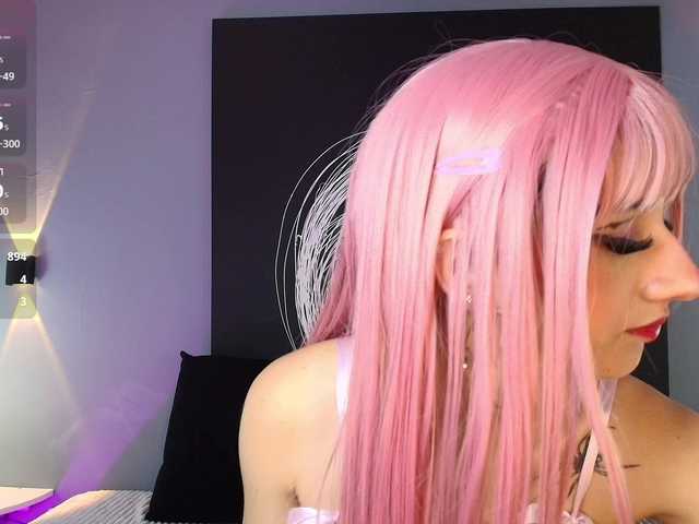 AlannaViera's BongaCams show and profile