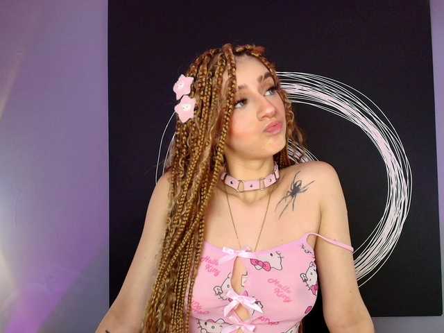 AlannaViera's BongaCams show and profile