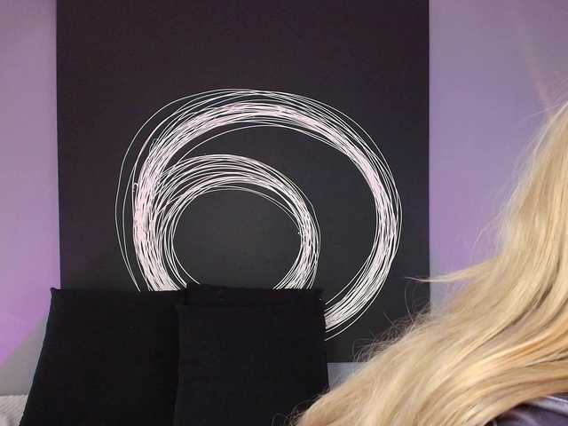 AlannaViera's BongaCams show and profile