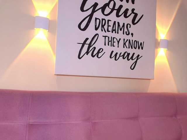 AlannaViera's BongaCams show and profile