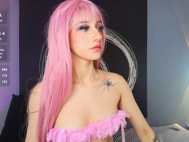 AlannaViera's BongaCams show and profile