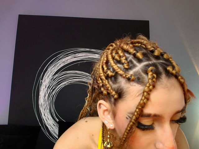 AlannaViera's BongaCams show and profile