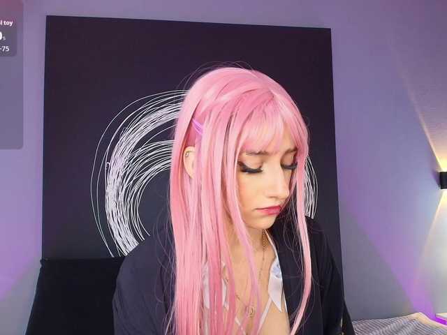 AlannaViera's BongaCams show and profile