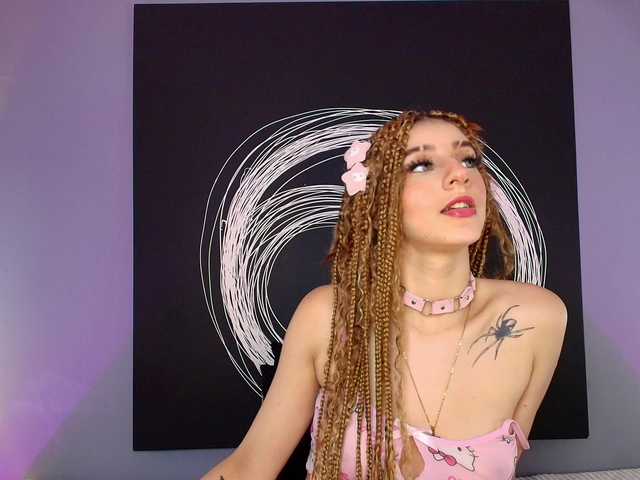 AlannaViera live cam profile