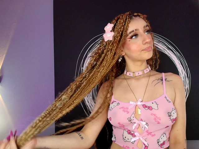 AlannaViera's BongaCams show and profile