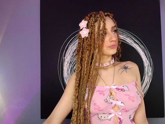 AlannaViera's BongaCams show and profile
