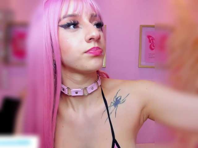 AlannaViera's BongaCams show and profile