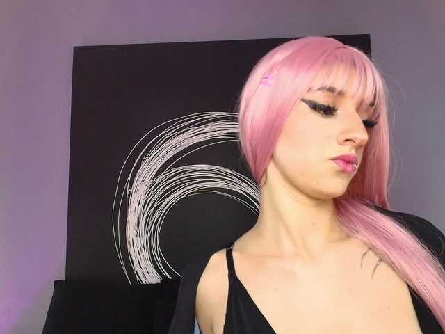 AlannaViera's BongaCams show and profile